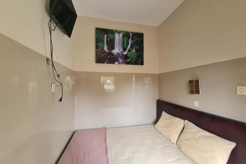 Capital O 93250 Hotel Tirta Kencana 2 Baturaden - Standaard Tweepersoonskamer