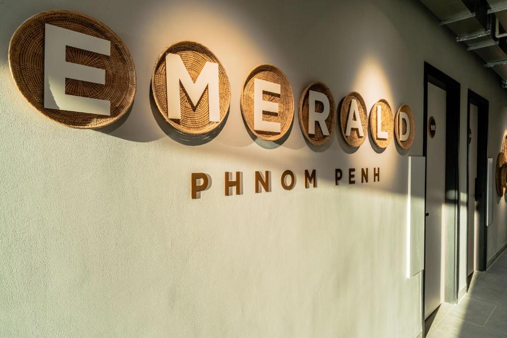 Certifikát, hodnocení, plakát nebo jiný dokument vystavený v ubytování Emerald Hotel Residence