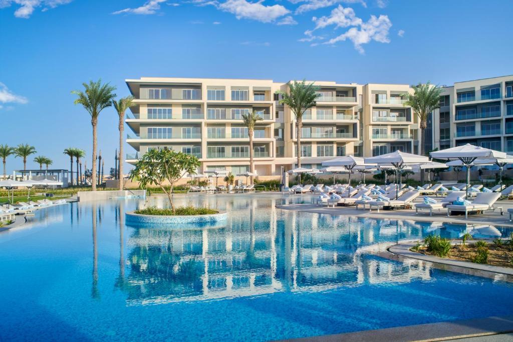 Bazén v ubytování Address Beach Resort Marassi nebo v jeho okolí