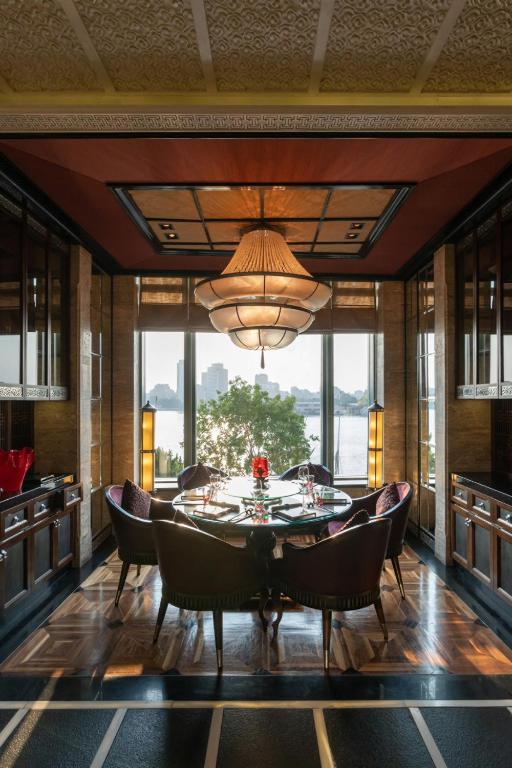 Four Seasons Hotel Cairo at Nile Plaza