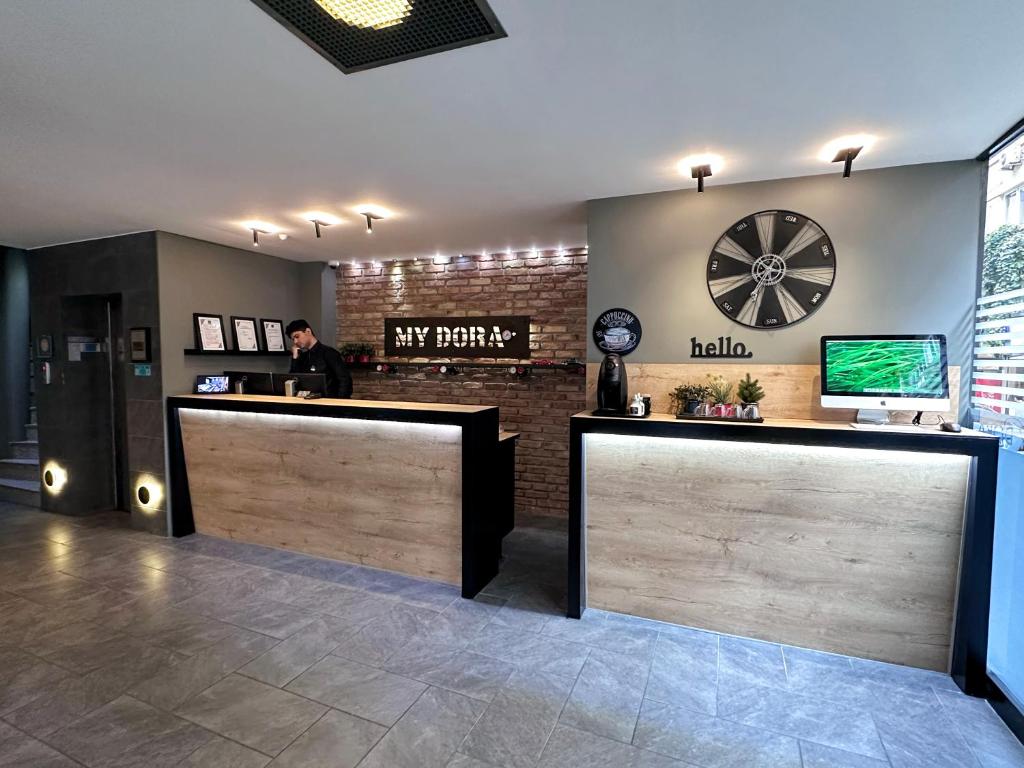 Příslušenství pro přípravu čaje a kávy v ubytování My Dora Hotel
