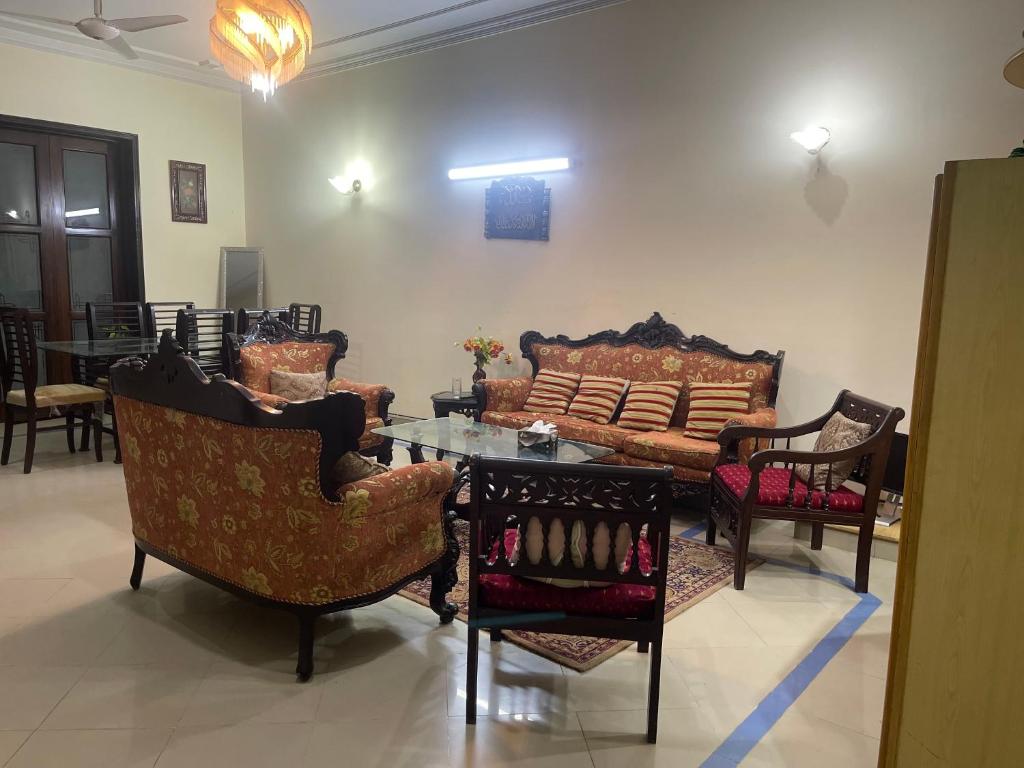 Johar town house, Lahore (updated prices 2024)