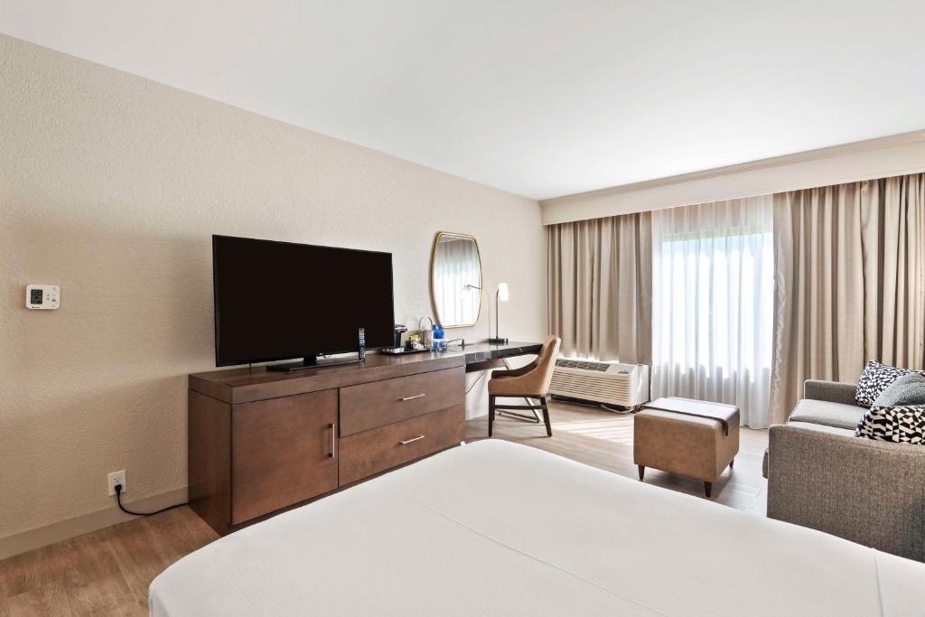 DoubleTree by Hilton Columbus photo
