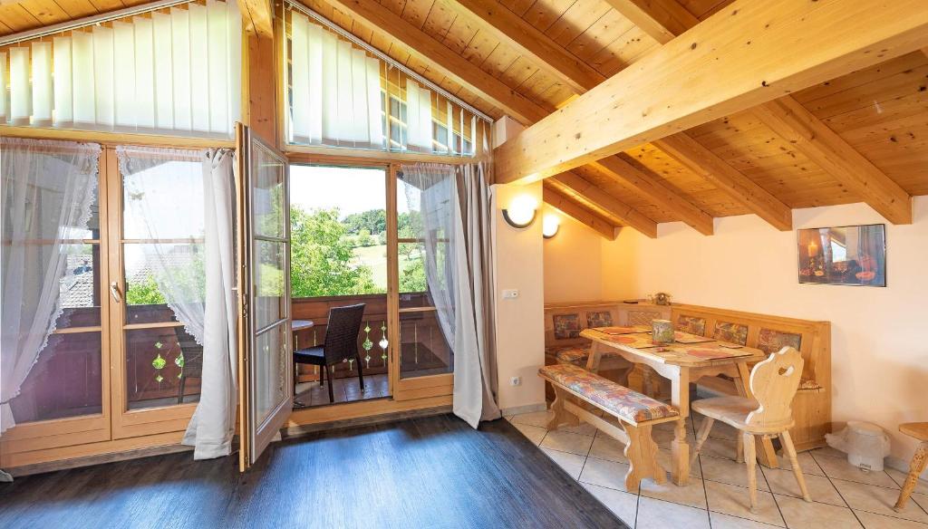 Posezení v ubytování Berg Hotel Weingarten Garni