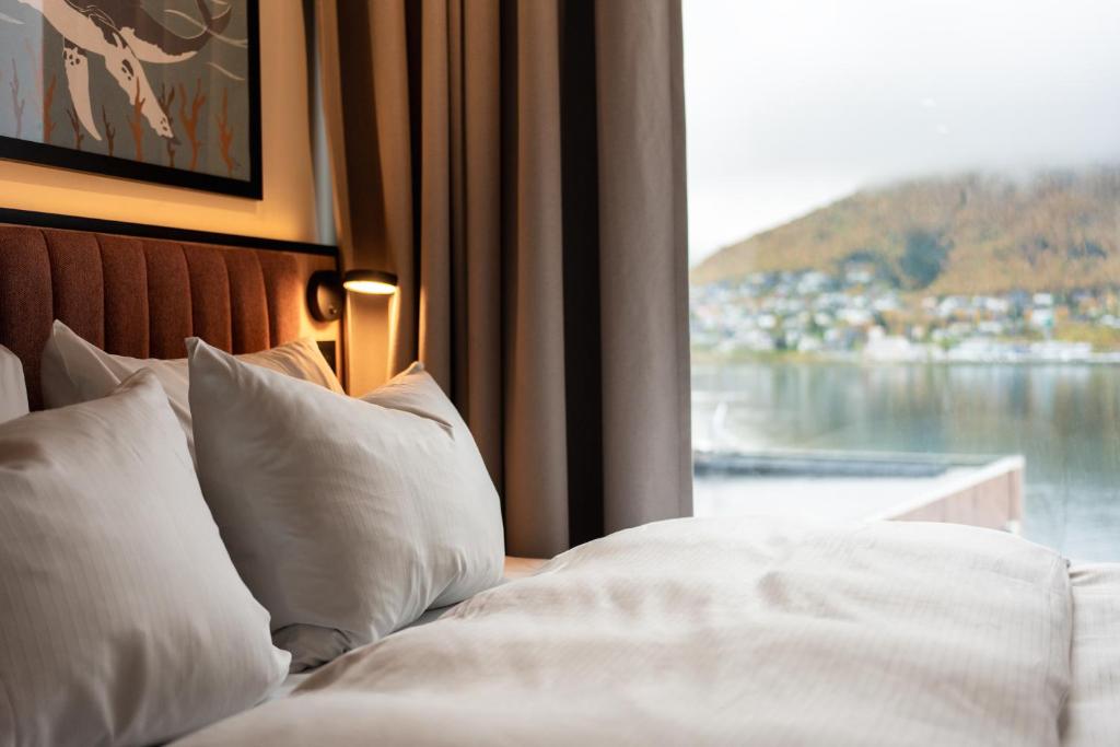 
Apartment with One-Bedroom and Sea View
