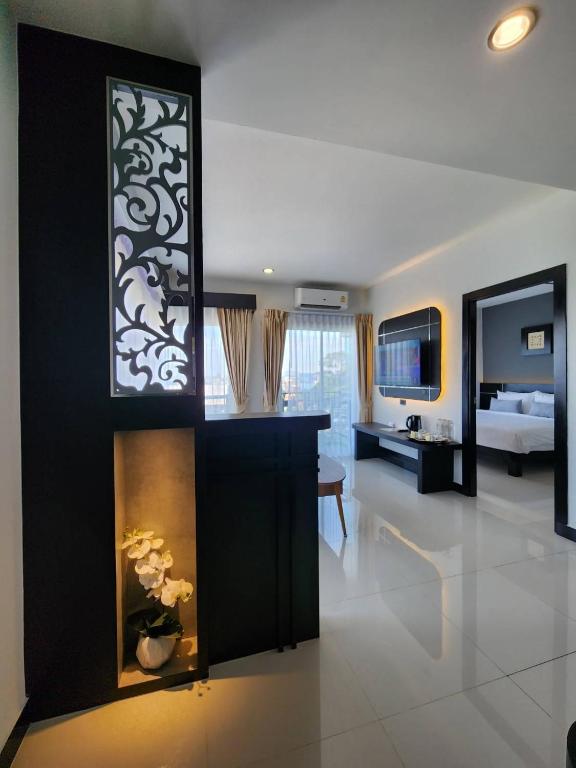 LHC HOTEL AND RESORT - Resim 44