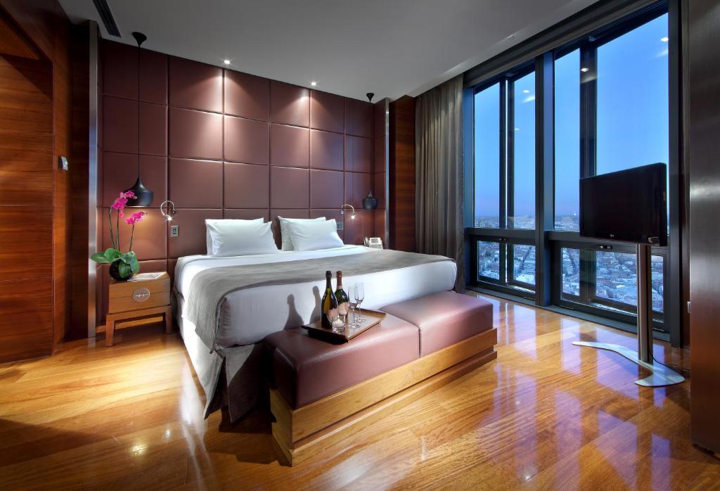 Eurostars Madrid Tower - Resim 6