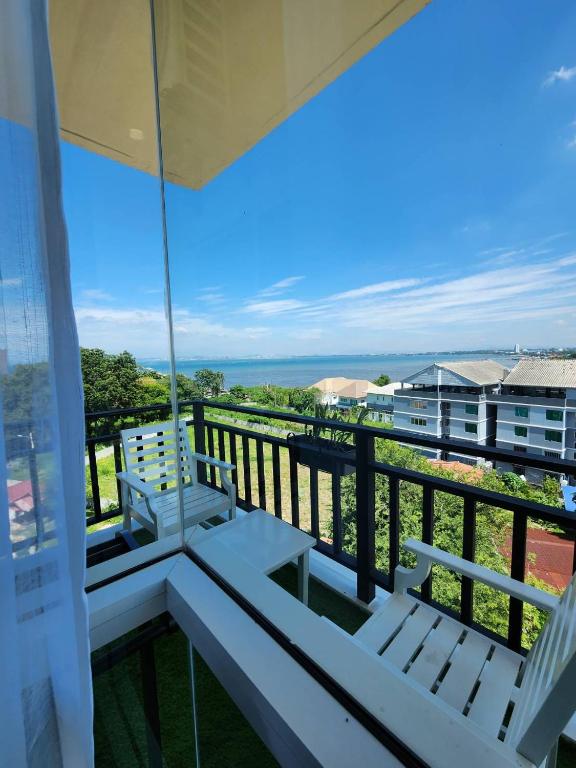 LHC HOTEL AND RESORT - Resim 38