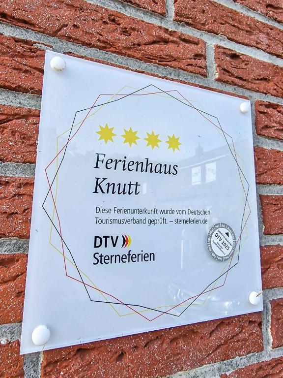 Certifikát, hodnocení, plakát nebo jiný dokument vystavený v ubytování Knutt 1