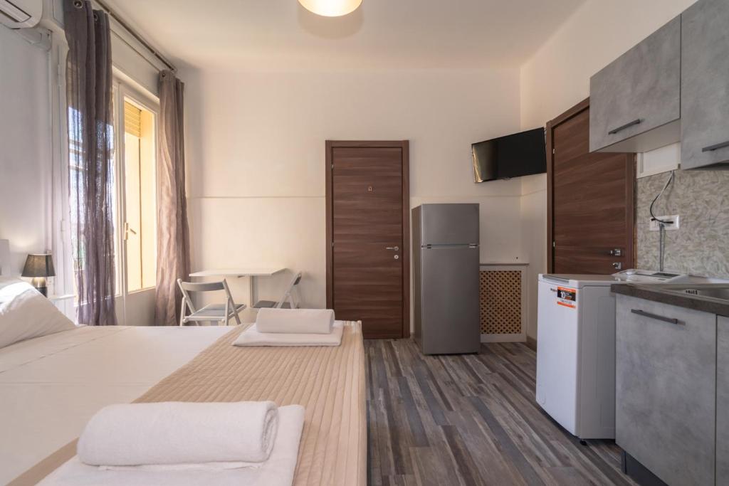 Galleria Del Reno - Double Room With Private Bathroom
