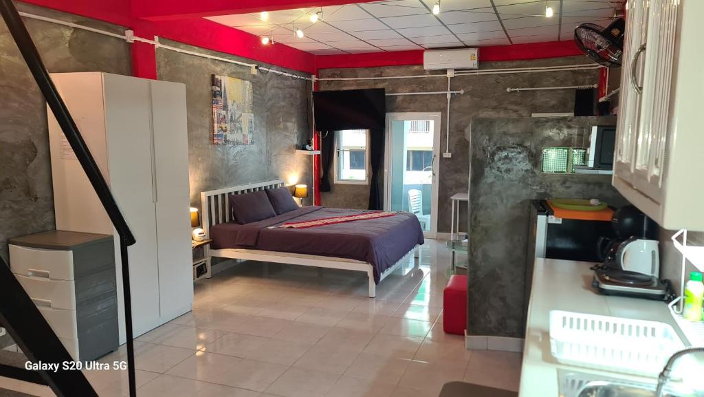 Postel nebo postele na pokoji v ubytování Karon Homes