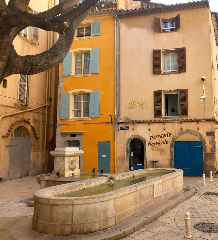 Galeriebild der Unterkunft #2 Studio # Place charmante in Toulon
