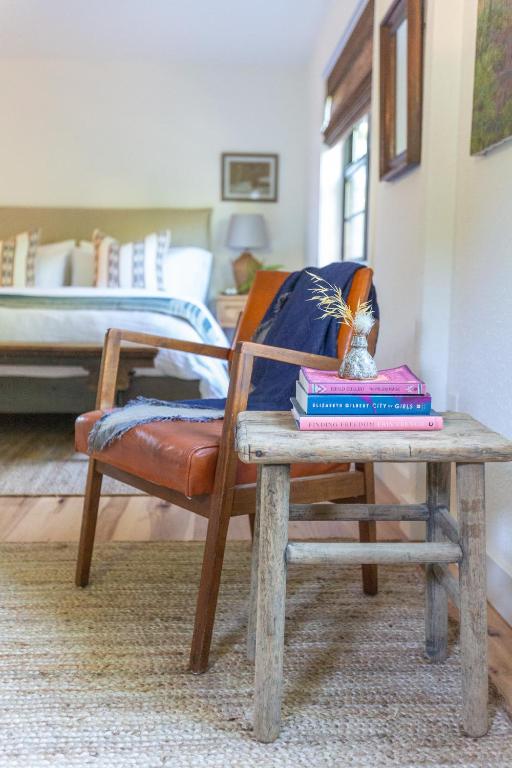 Postel nebo postele na pokoji v ubytování RubyJune Inn