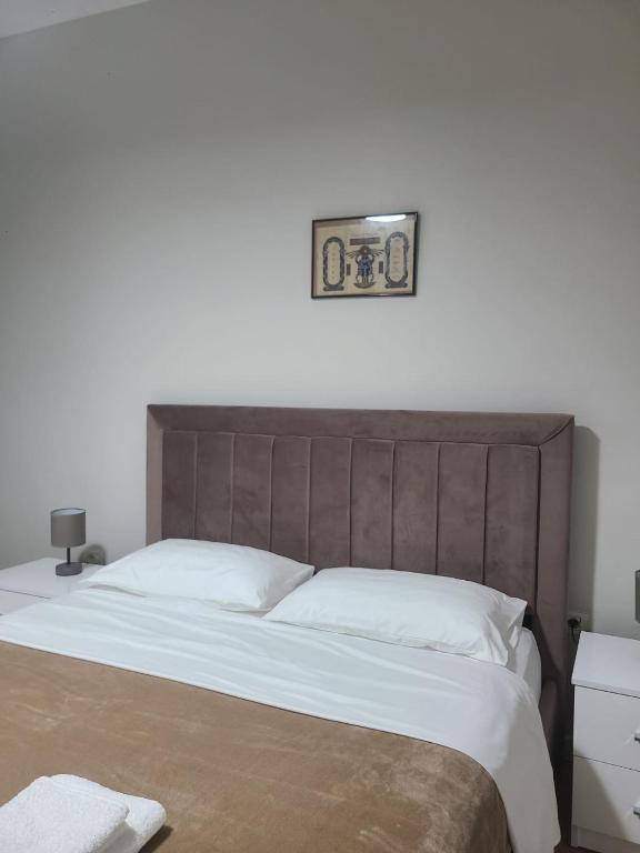 Home Inn Apartaments Tirana - Image 5