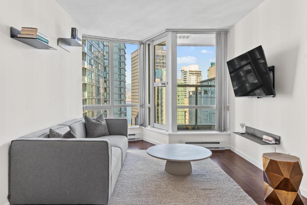 View of Downtown Luxury 1BR Coal Harbour, Vancouver (updated prices 2026)