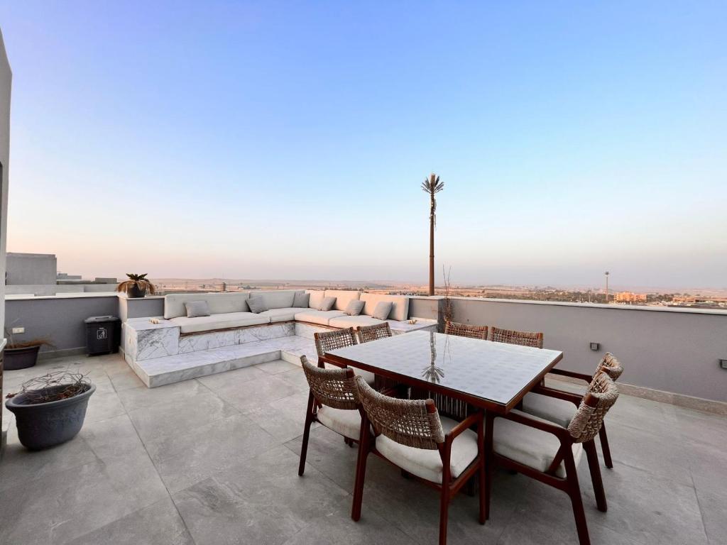 Gallery image ng Beautiful Rooftop Retreat in Zayed sa Sheikh Zayed