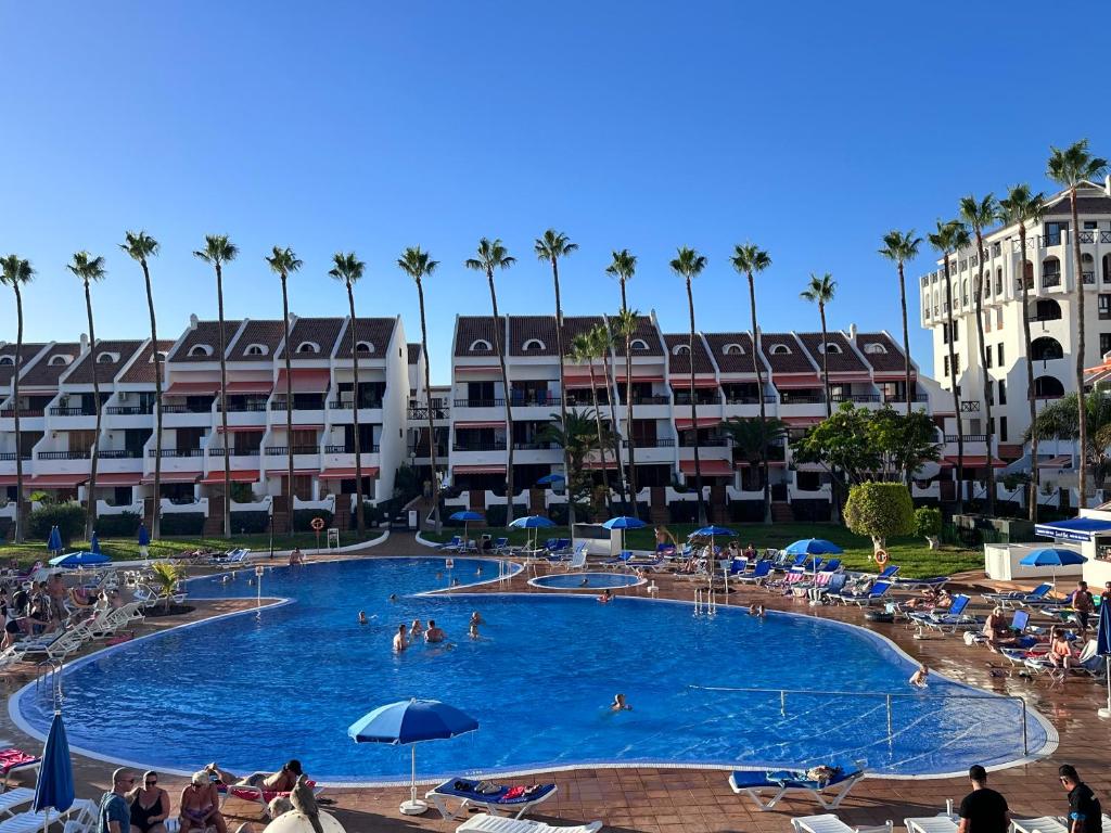 Πισίνα στο ή κοντά στο Parque Santiago II , renovated, ocean view, heated swimming pool !