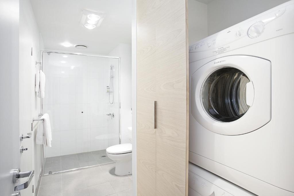 St Kilda Central Apartments - Resim 3