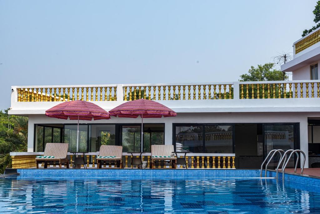 Bazén v ubytování SPARV Aulakhs Resort nebo v jeho okolí