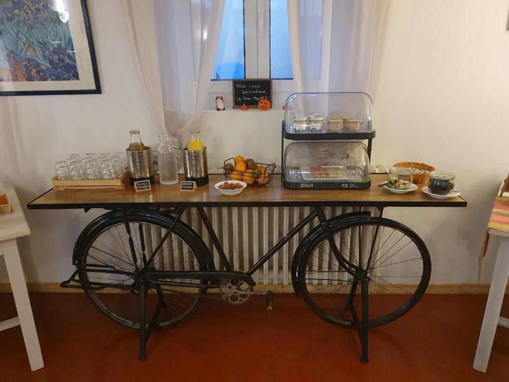Jídlo v hotelu nebo okolí