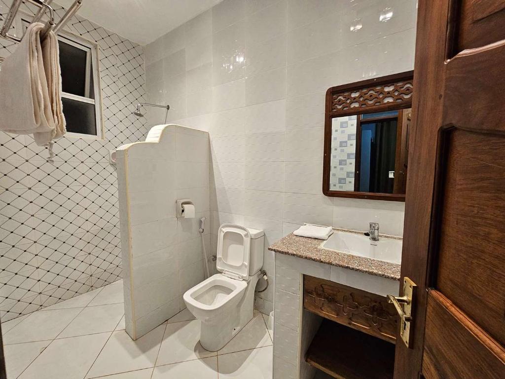 Ras Kitao Holiday Villa - Tweepersoonskamer Met Balkon