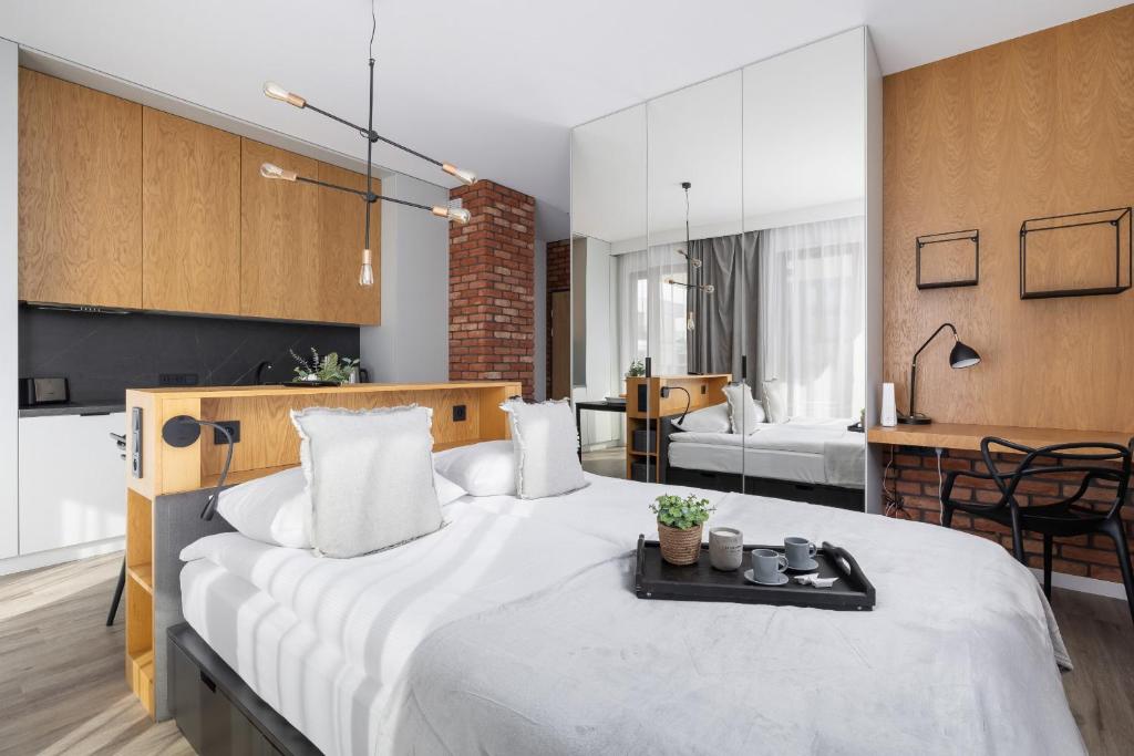 GO Apartments Studio with Balcony Rakowicka Cracow by Noclegi Renters ...