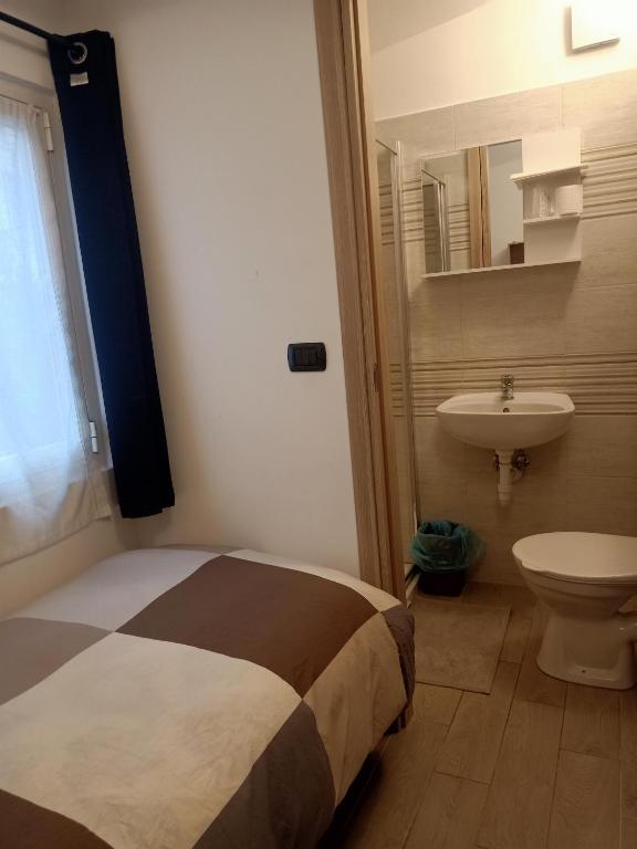 Hotel Serena - Habitación Pequeña Con 2 Camas Individuales