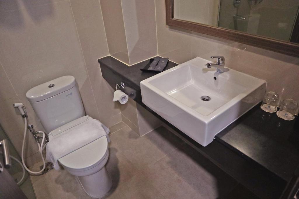 Koupelna v ubytování Anara Sky Kualanamu Hotel