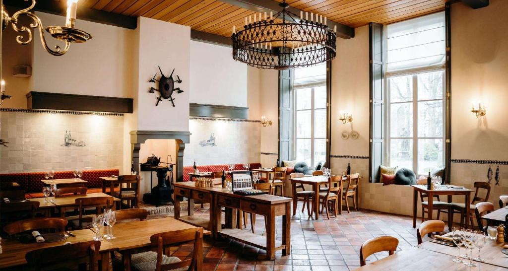 Restaurace v ubytování Grand Hotel Karel V