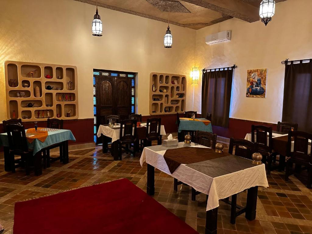 Restaurace v ubytování Dar Hassan Merzouga