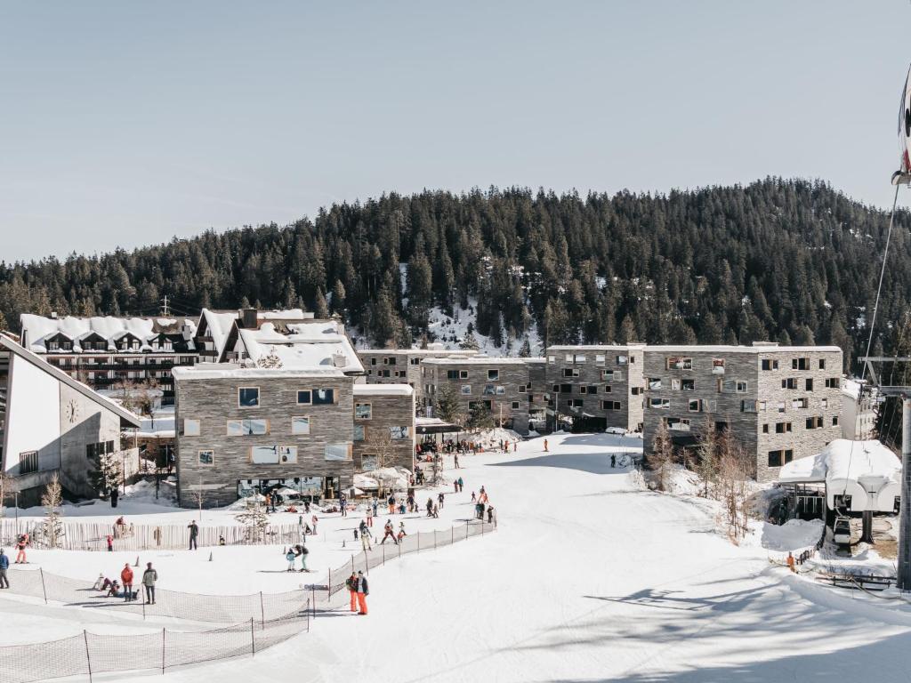Apartment Cosy Alpine by Interhome