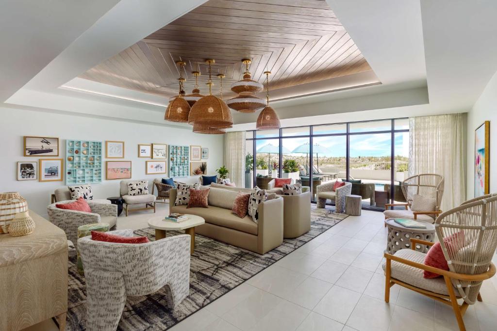 Posezení v ubytování Beal House Fort Walton Beach, Tapestry Collection By Hilton