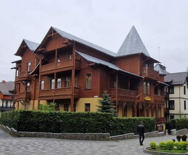 Budova, kde se hotel nachází