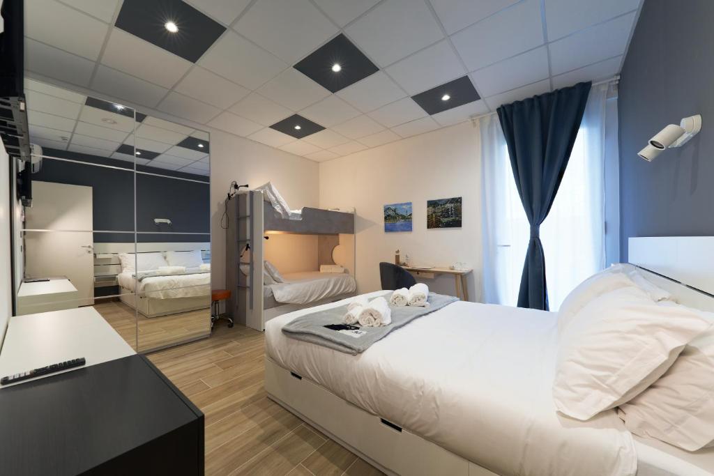 B&Bike Como Lake - Habitación Cuádruple Confort