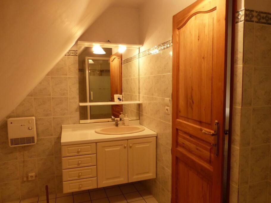 Koupelna v ubytování Studio dans une chaumière de caractère