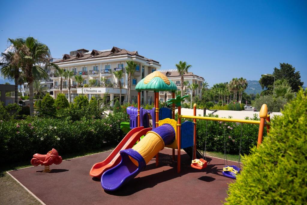 Herní místnost nebo prostor pro děti v ubytování L'Oceanica Beach Resort