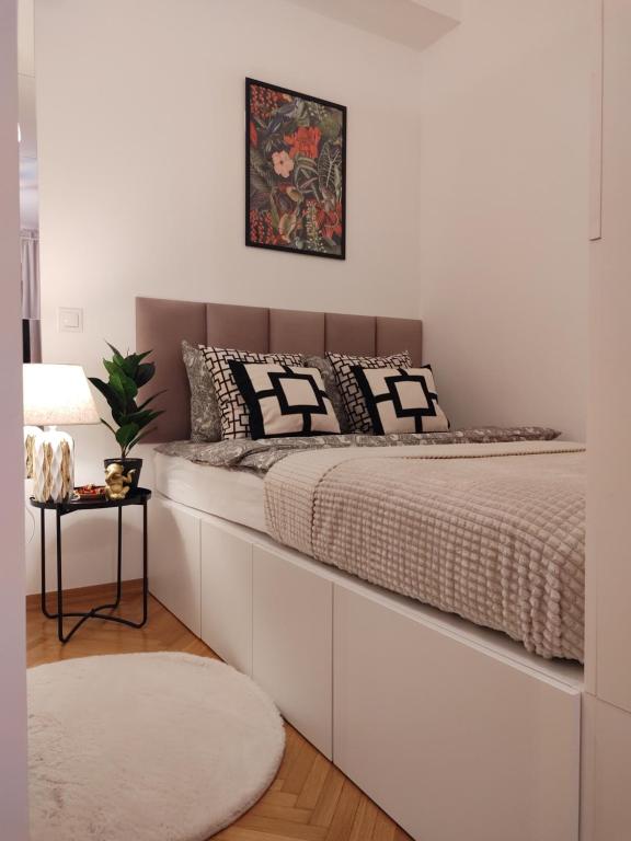 Day & Night by Cooee Apartments - Studio Apartment