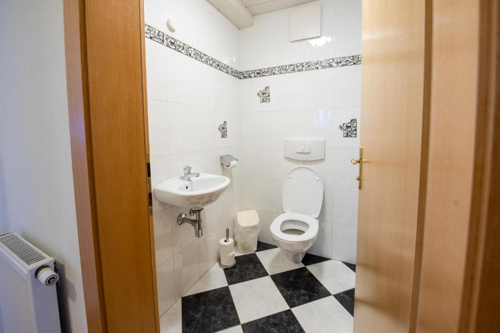 Koupelna v ubytování Apartment Bacher Nr.2