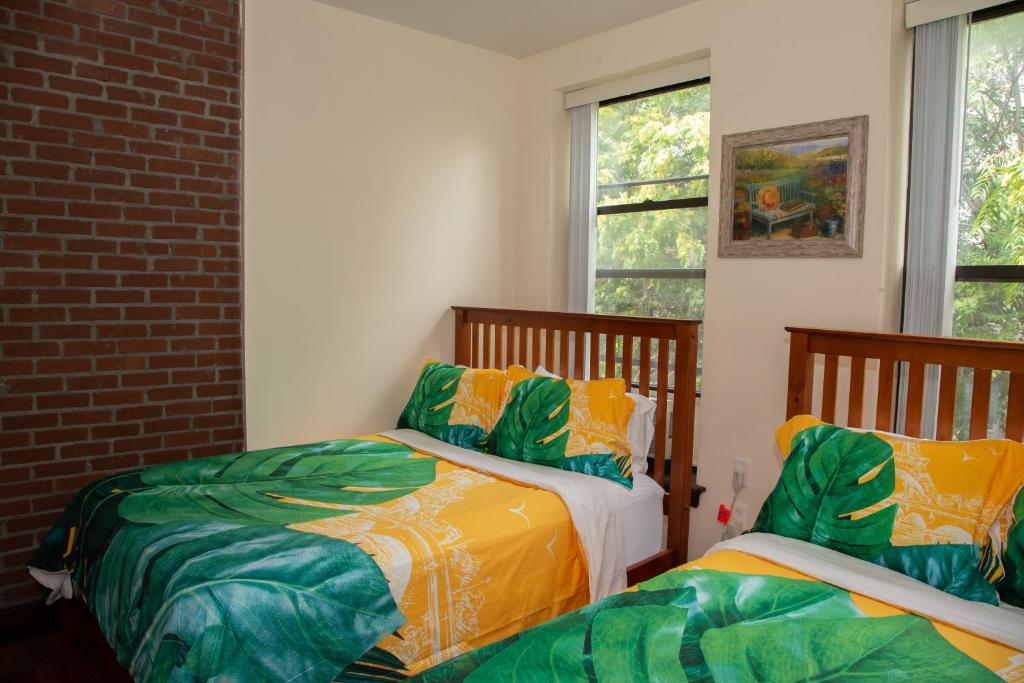 The Harlem Cascades - Apartamento Con Vista Al Jardín