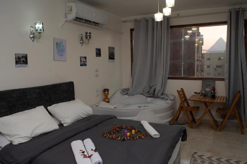 Pyramids & jacuzzi hotel, Cairo, Egypt