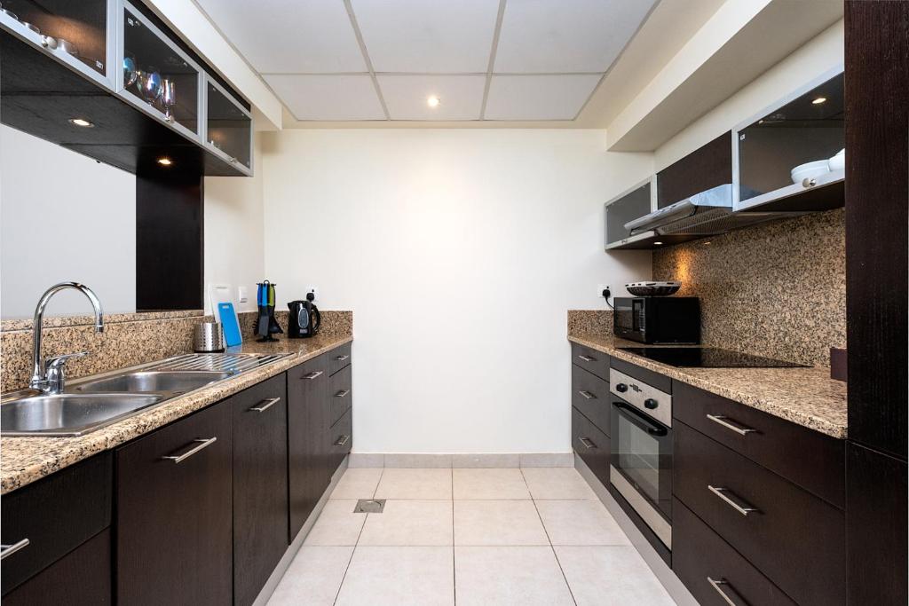 اقامت ممتاز در Marina Quays West