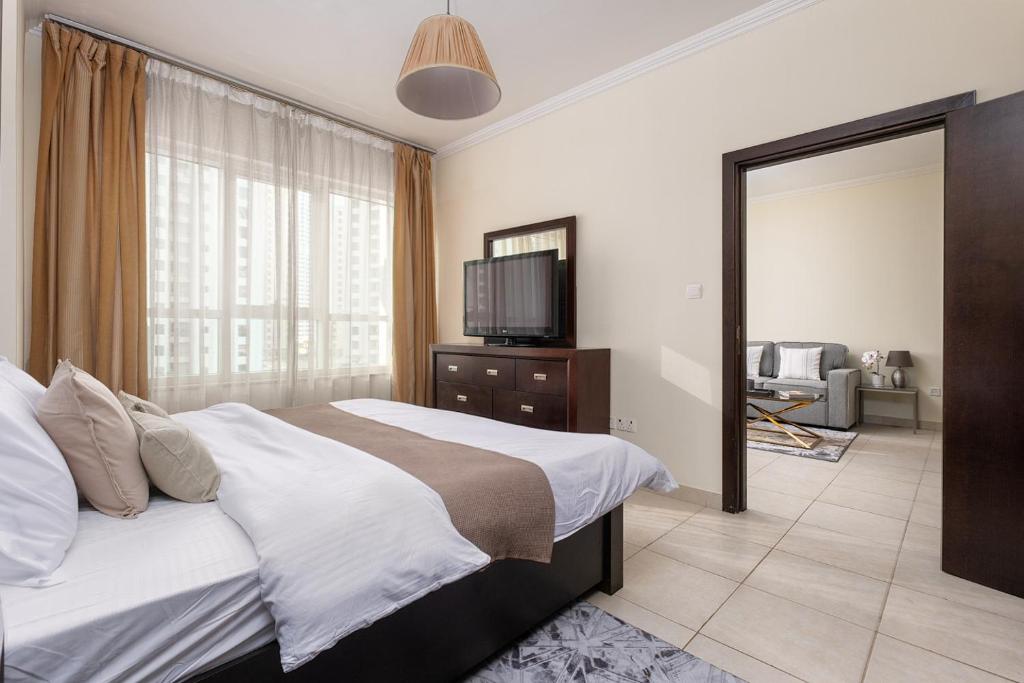اقامت ممتاز در Marina Quays West