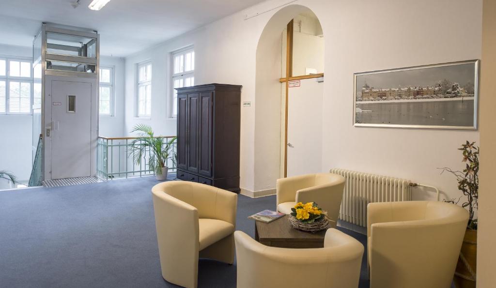 Posezení v ubytování Apartment Hotel Konstanz