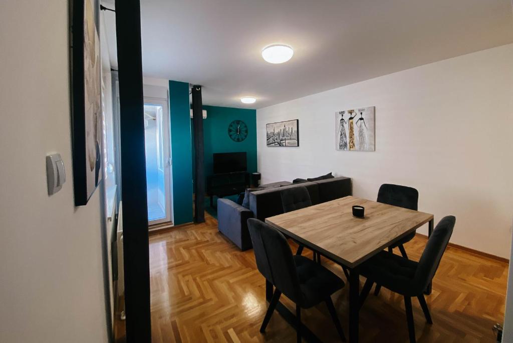 Istumisnurk majutusasutuses Apartmani Milan