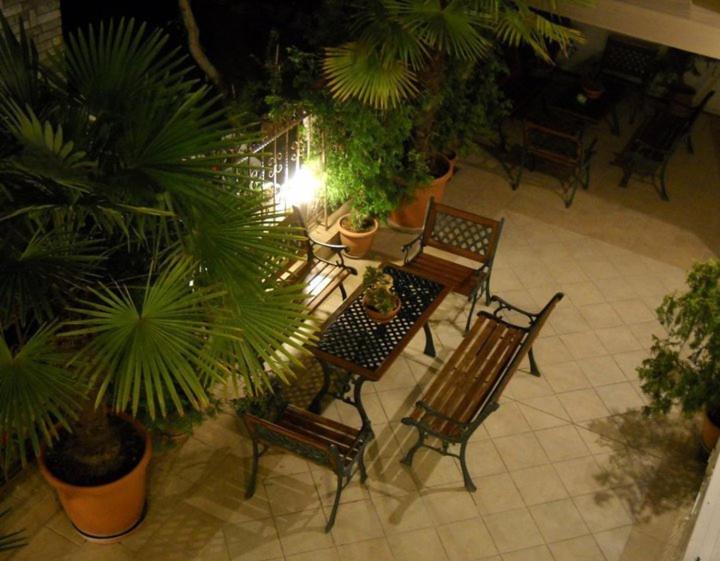 Harisis Apartments - 18