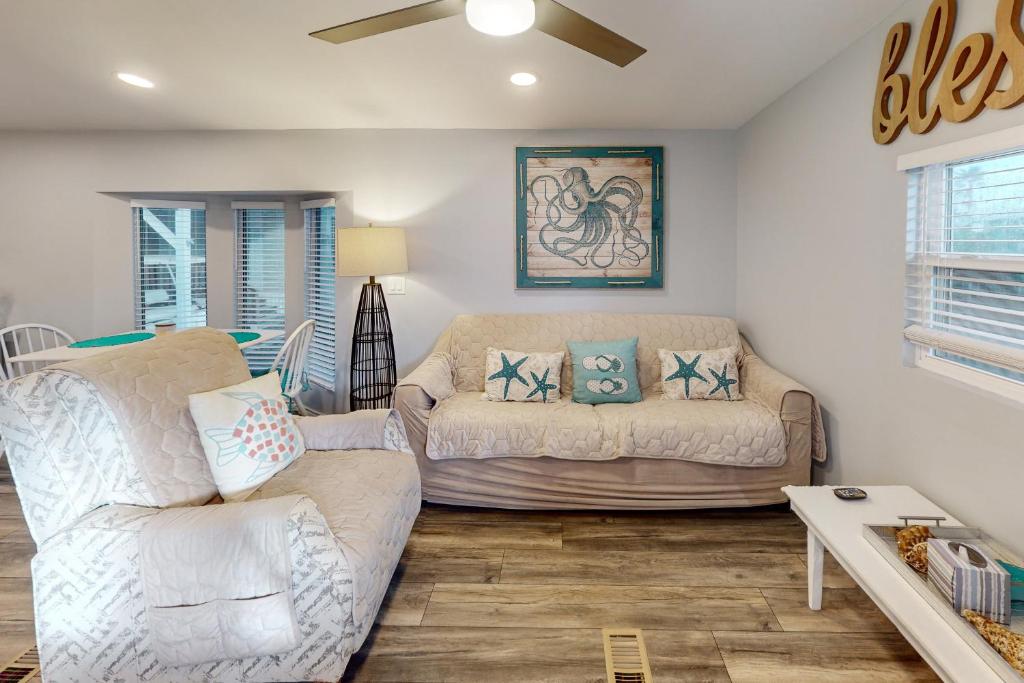 Long Island Village 744 W. Clam The Clam Shell, Port Isabel (updated