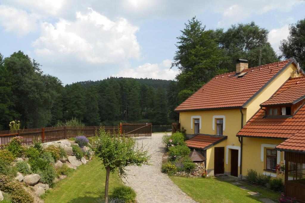 Příroda nedaleko penzionu