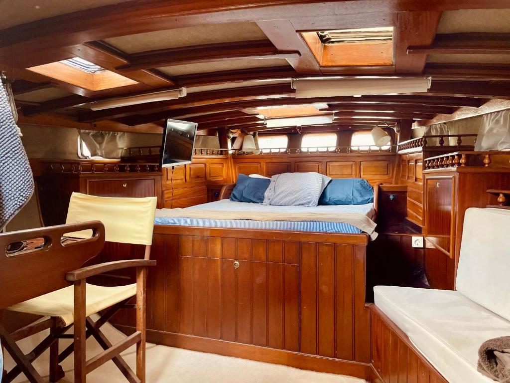 a bed in the back of a boat at Dreaming of Ithaca in Las Palmas de Gran Canaria