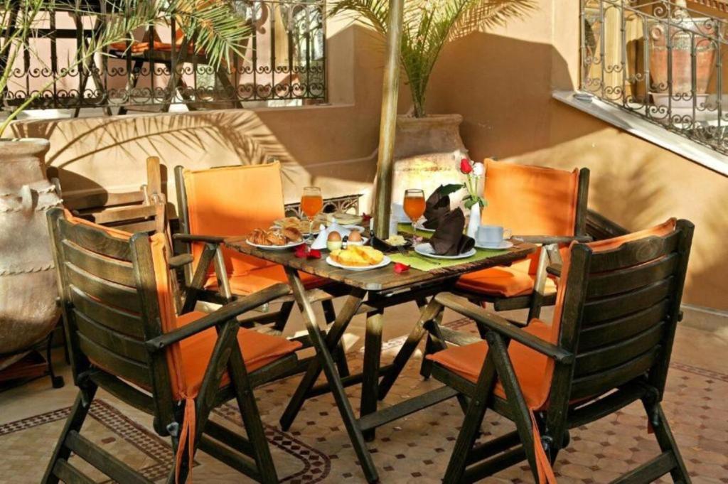 Posezení v ubytování Riad Ushuaia La Villa - Centre Marrakech