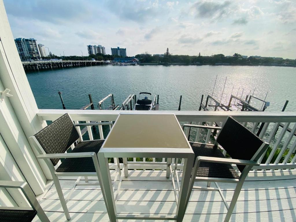 Sunset Beach Treasure Island Waterfront 143, St Pete Beach (updated